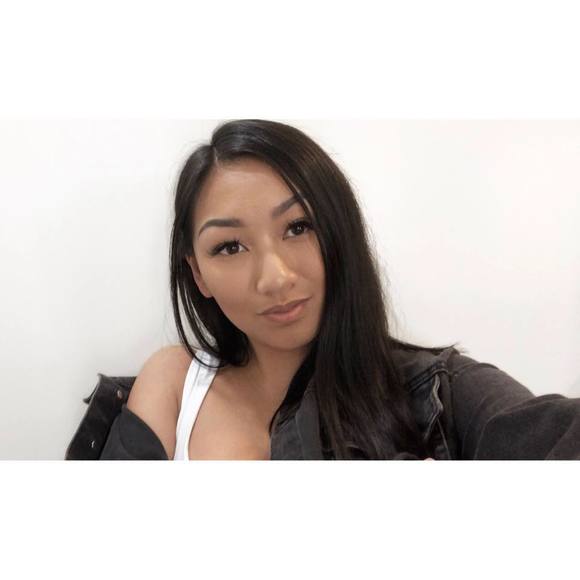 Meet your Posher, Alex - Picture 1 of 1